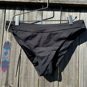 Jolyn Minerva Bottoms Large